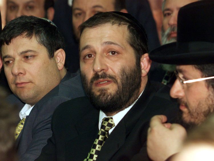  Arieh Deri a ordonné une enquête sur la façon dont le maire de Dublin a pénétré dans le pays 