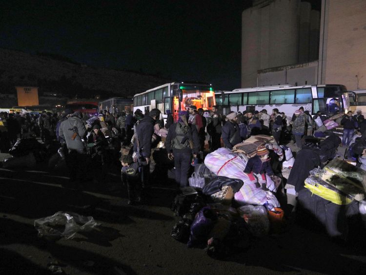  Des milliers de civils syriens ont été transportés hors de la Ghouta orientale 
