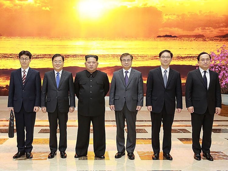  Les diplomates sud-coréens rencontrent Kim Jong Un à Pyongyang 