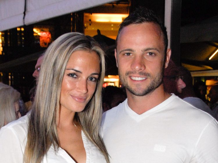  Pistorius avec Reeva Steenkamp moins de trois semaines avant de la tuer 