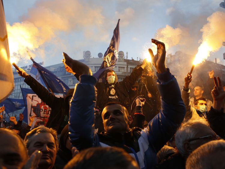  Seselj jouit toujours d'un soutien en Serbie, comme lors d'un rassemblement à Belgrade en 2016 