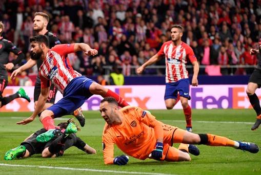 Costa fait la différence alors que Wenger se voit refuser sa bonne fin européenne