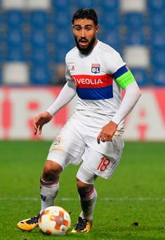 "Je l'ai déjà dit plus que d'habitude" – Jurgen Klopp pose des questions sur son intérêt pour Nabil Fekir