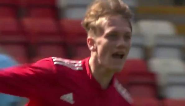 Regardez: Un jeune Antrim nominé pour le prix du mois de Manchester United aux côtés de Pogba et Sanchez