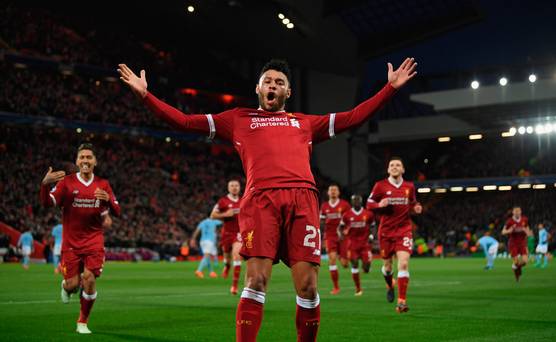 Alex Oxlade-Chamberlain fait les rêves d'un fan de Liverpool devenu réalité avec les billets pour la finale de la Ligue des Champions