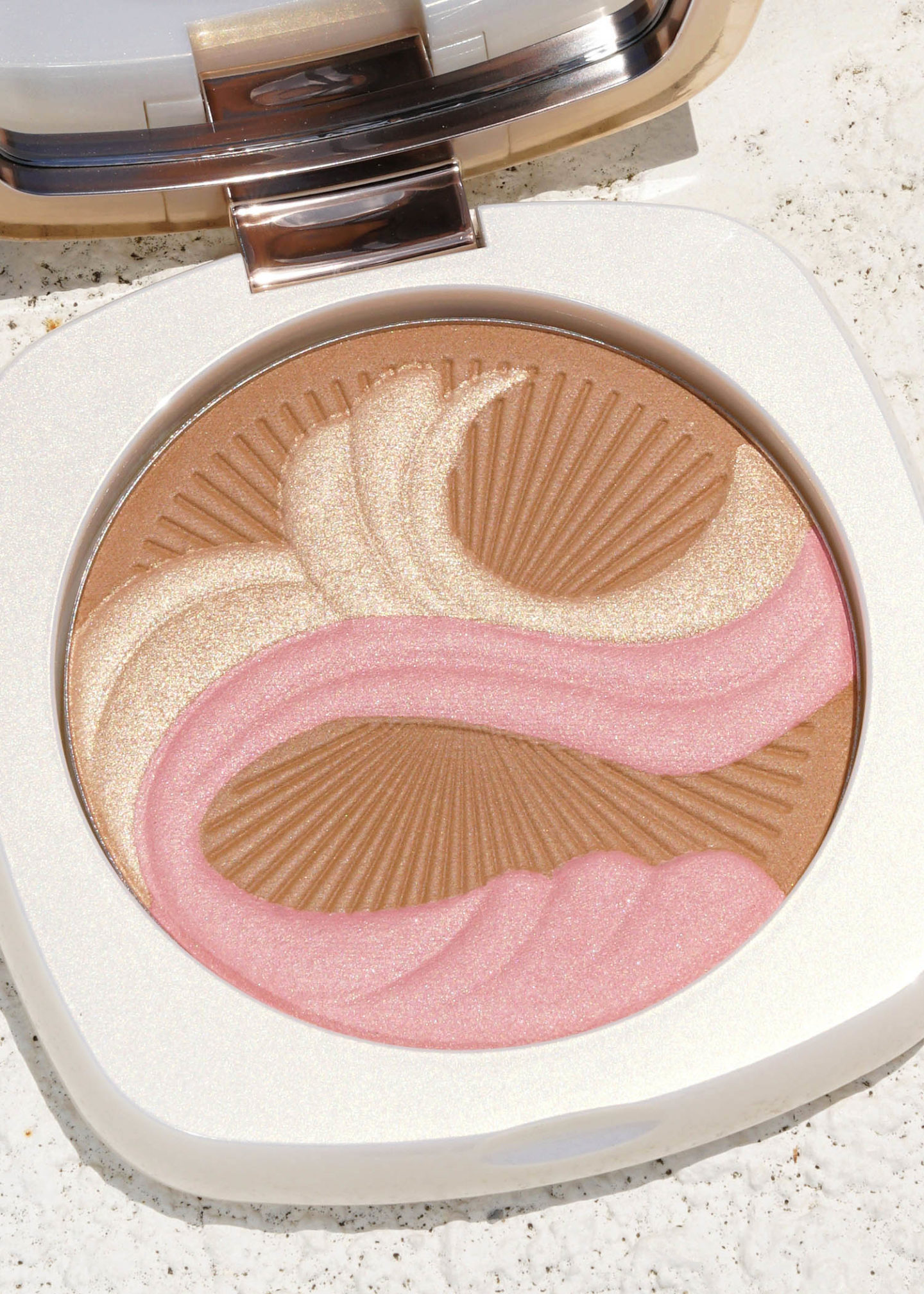  La Mer Bronzing Powder 2018 Revue + Échantillons via The Beauty Look Book 