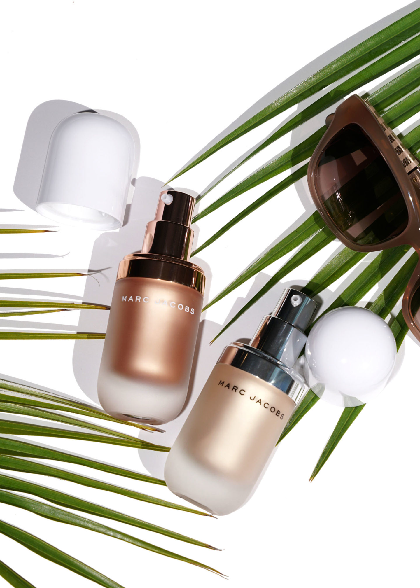  Marc Jacobs Surligneur de gel de coco Dew Drops - Coconut Fantasy Collection 