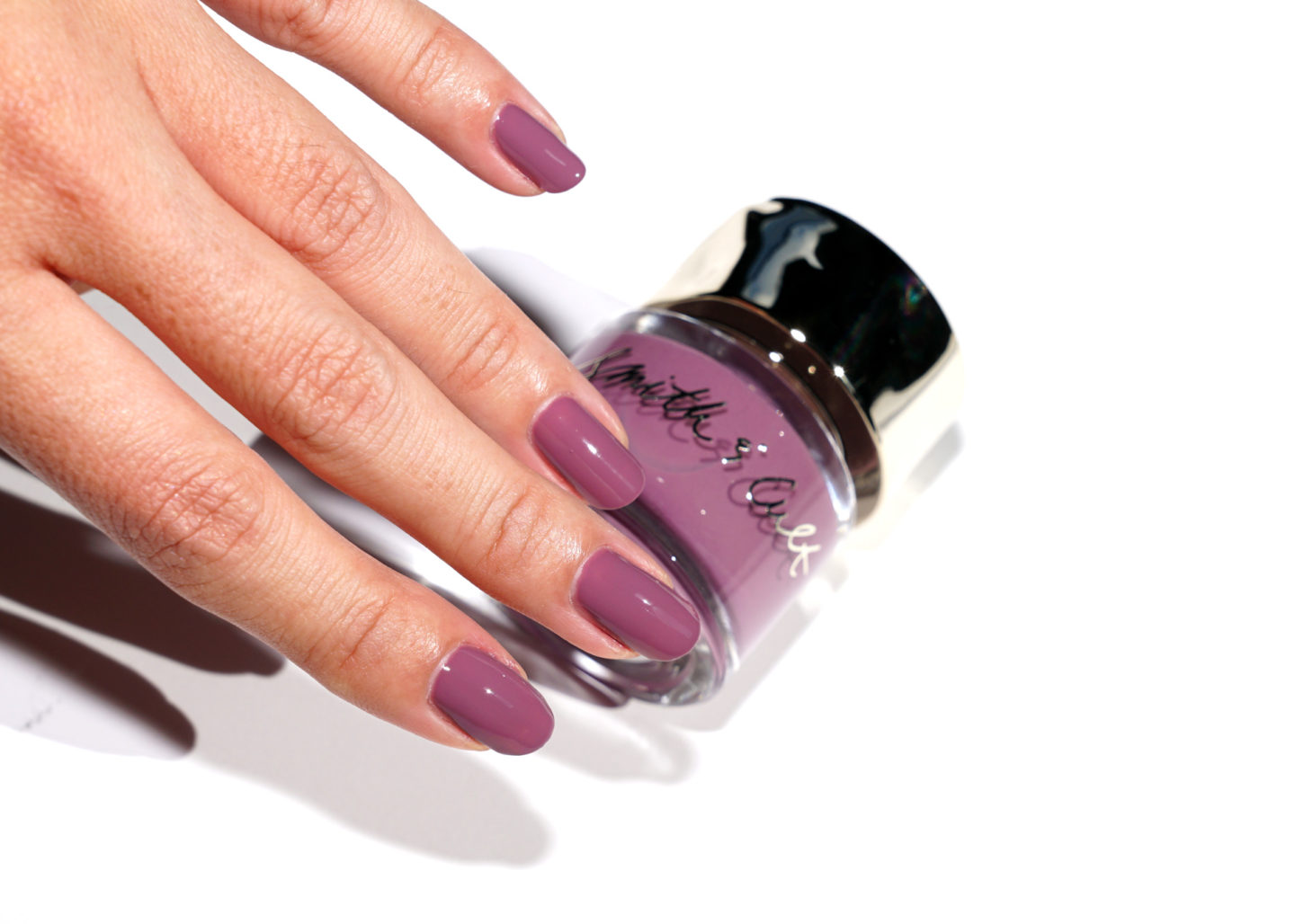  Smith and Cult Vernis à ongles Une petite surprise 