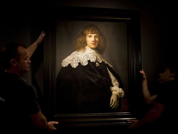  Portrait of a Young Gentleman & # 39; par Rembrandt van Rijn dans le musée de l'Ermitage, Amsterdam 