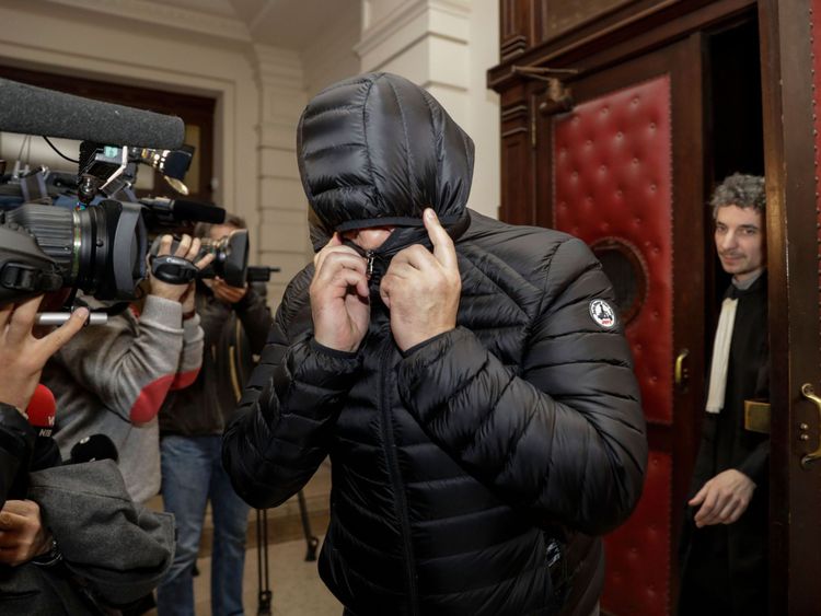  Le tribunal des congés acquittés à Bruxelles 