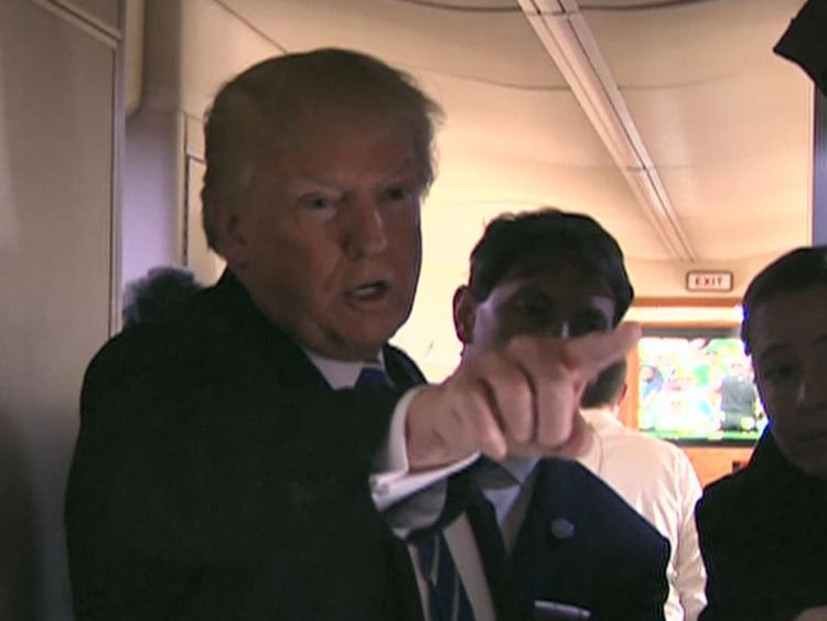  Donald Trump a dit qu'il ne savait pas à propos du paiement effectué à l'actrice de films pour adultes Stormy Daniels 