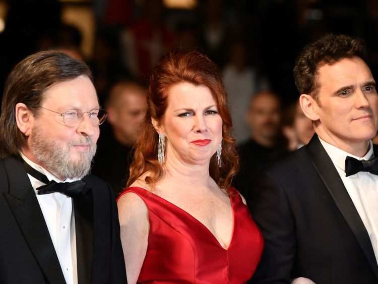  Lars von Trier (L) et les acteurs Siobhan Fallon Hogan et Matt Dillon arrivent pour la projection 