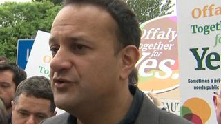  Leo Varadkar dit qu'il n'y a pas de complaisance "srcset =" https://e3.365dm.com/18 /05/320x180/skynews-ireland-referendum_4315766.jpg?20180520150520 320w, https://e3.365dm.com/18/05/640x380/skynews-ireland-referendum_4315766.jpg?20180520150520 640w, https: //e3.365dm .com / 18/05 / 736x414 / skynews-ireland-referendum_4315766.jpg? 20180520150520 736w, https://e3.365dm.com/18/05/992x558/skynews-ireland-referendum_4315766.jpg?20180520150520 992w, https: / /e3.365dm.com/18/05/1096x616/skynews-ireland-referendum_4315766.jpg?20180520150520 1096w, https://e3.365dm.com/18/05/1600x900/skynews-ireland-referendum_4315766.jpg?20180520150520 1600w , https://e3.365dm.com/18/05/1920x1080/skynews-ireland-referendum_4315766.jpg?20180520150520 1920w, https://e3.365dm.com/18/05/2048x1152/skynews-ireland-referendum_4315766. jpg? 20180520150520 2048w "sizes =" (min-width: 900px) 992 px, 100vw 