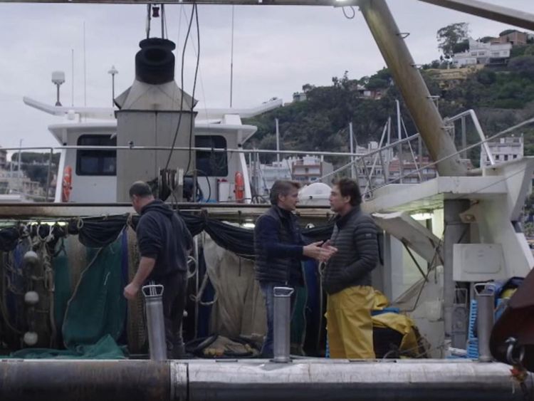  Javier Bardem sur un bateau de pêche espagnol 