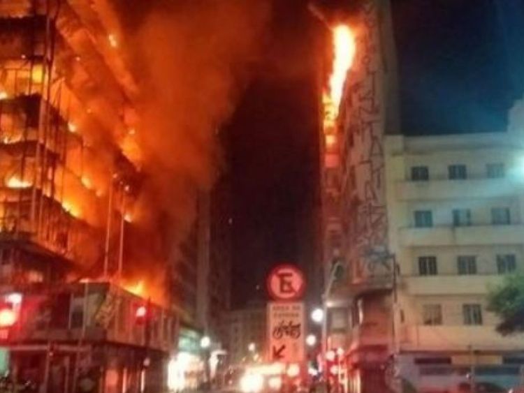  Le bâtiment était occupé par des dormeurs à poil dur 