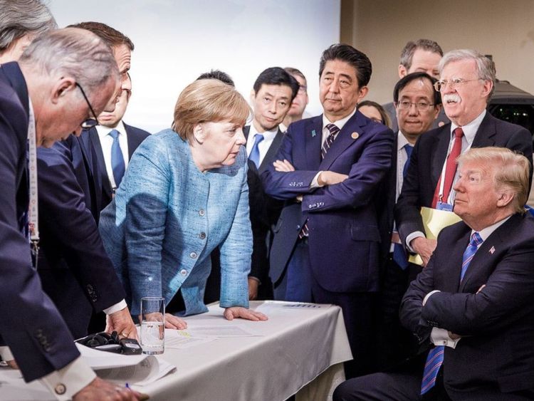  Une photo partagée sur le compte Instagram officiel d'Angela Merkel laisse entrevoir des tensions entre les dirigeants du G7 [19659009] Image: </span><br />
        <span class=