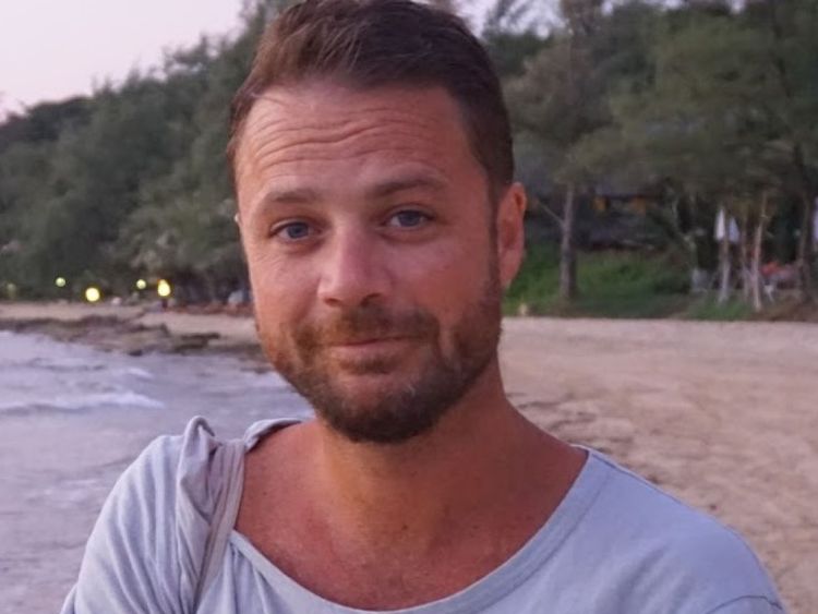  Chris Bevington 