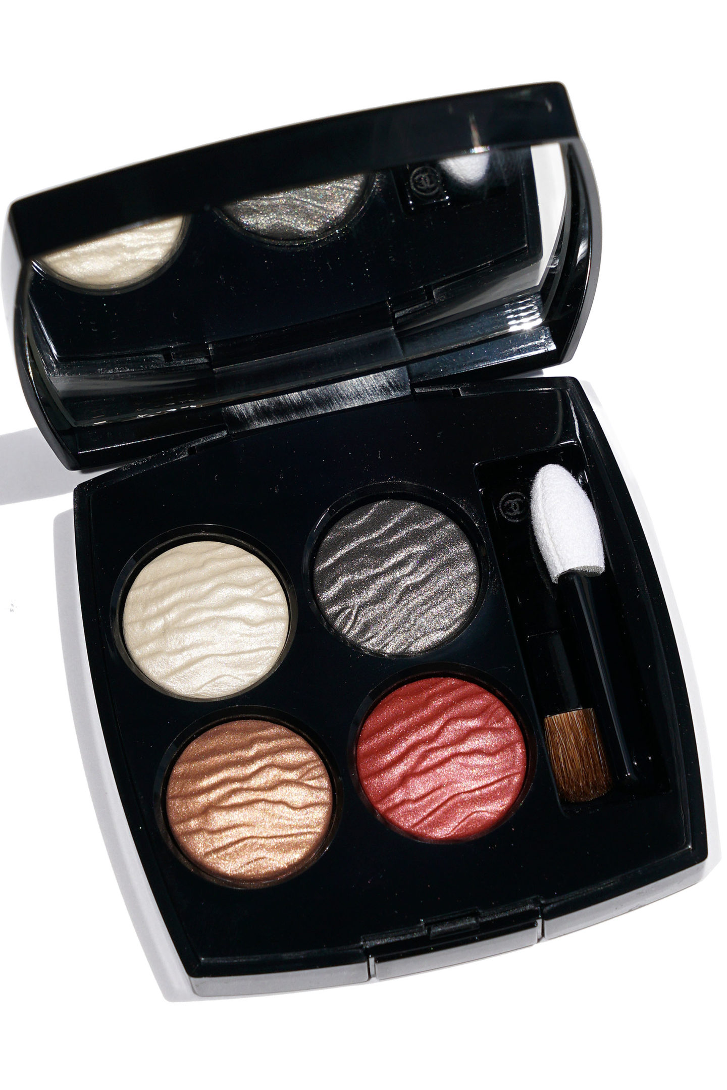  Les 4 Ombres Eclat Enigmatique revue 