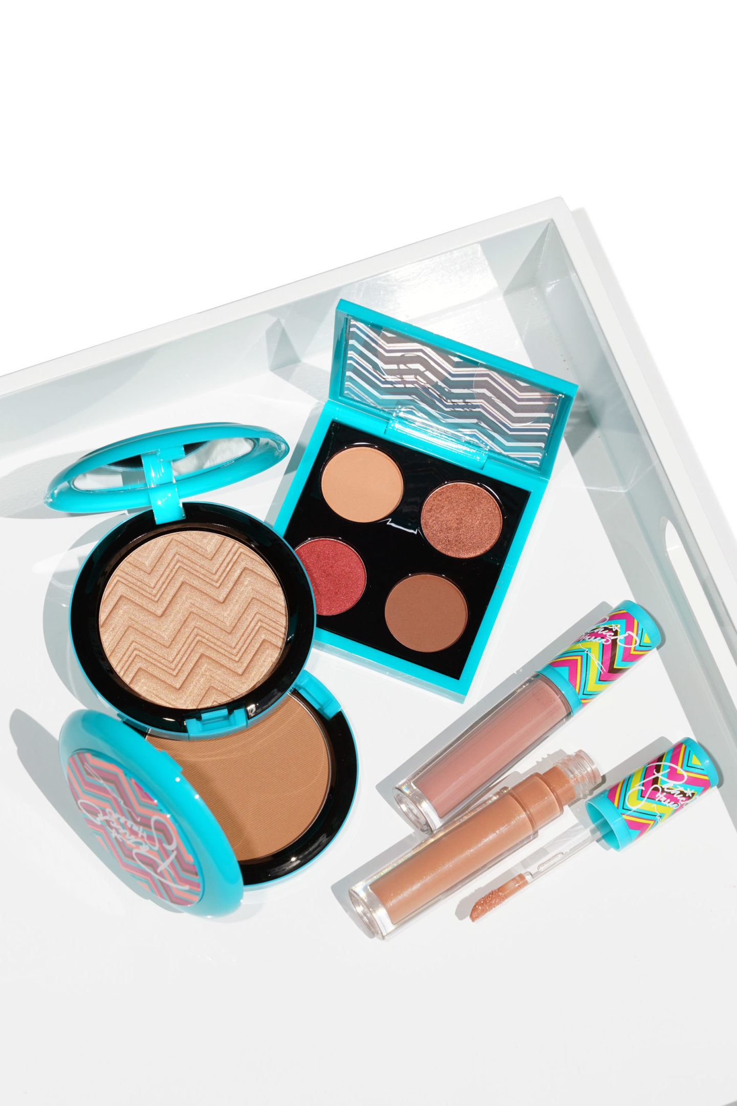  MAC Starrr St Patrick Starrr Collection Review + Swatches | Le livre de beauté Look 