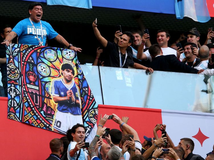 Diego Maradona lors de l'affrontement de la Coupe du Monde contre le Nigeria en Argentine