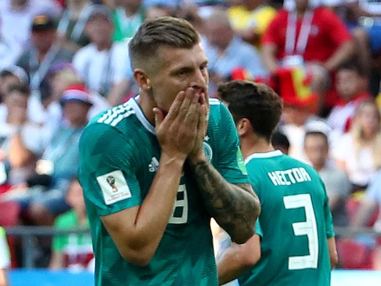 Toni Kroos de l'Allemagne après une occasion manquée