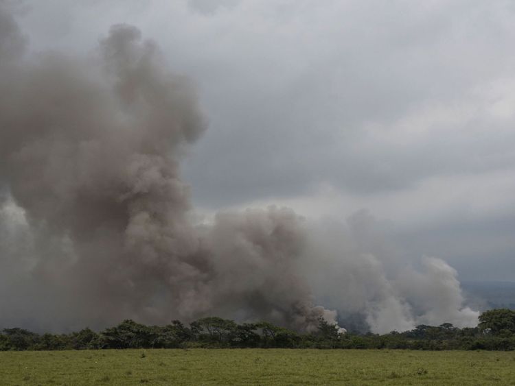  Les dernières explosions ont soulevé des cendres à plus de 5 000 m d'altitude 