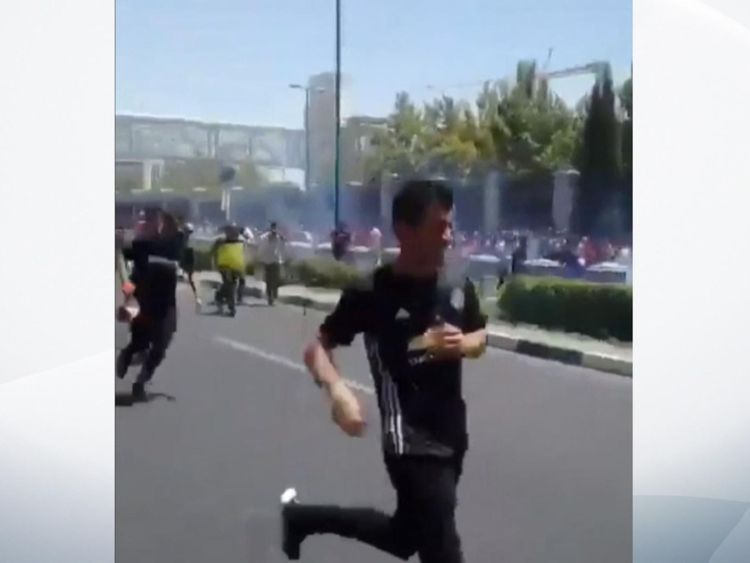 Les manifestants ont manifesté à Téhéran