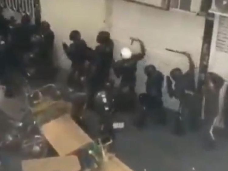 La police anti-émeute était en pleine force mardi à Téhéran, selon des témoins