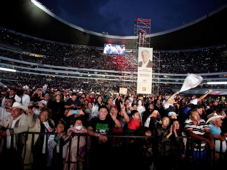 Plus de 80 000 personnes ont assisté au dernier rassemblement de Lopez Obrador