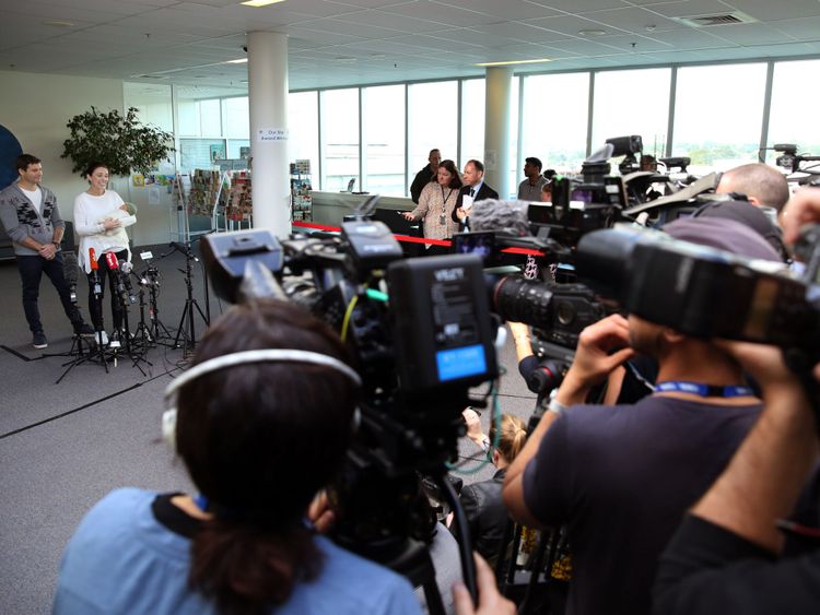 La Première ministre néo-zélandaise Jacinda Ardern, son partenaire Clarke Gayford et leur fille Neve Te Aroha Ardern Gayford 