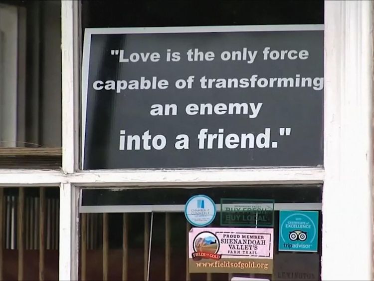 Le personnel de Red Hen a été consulté par un copropriétaire avant de demander à Mme Sanders de partir. Pic: WSET 