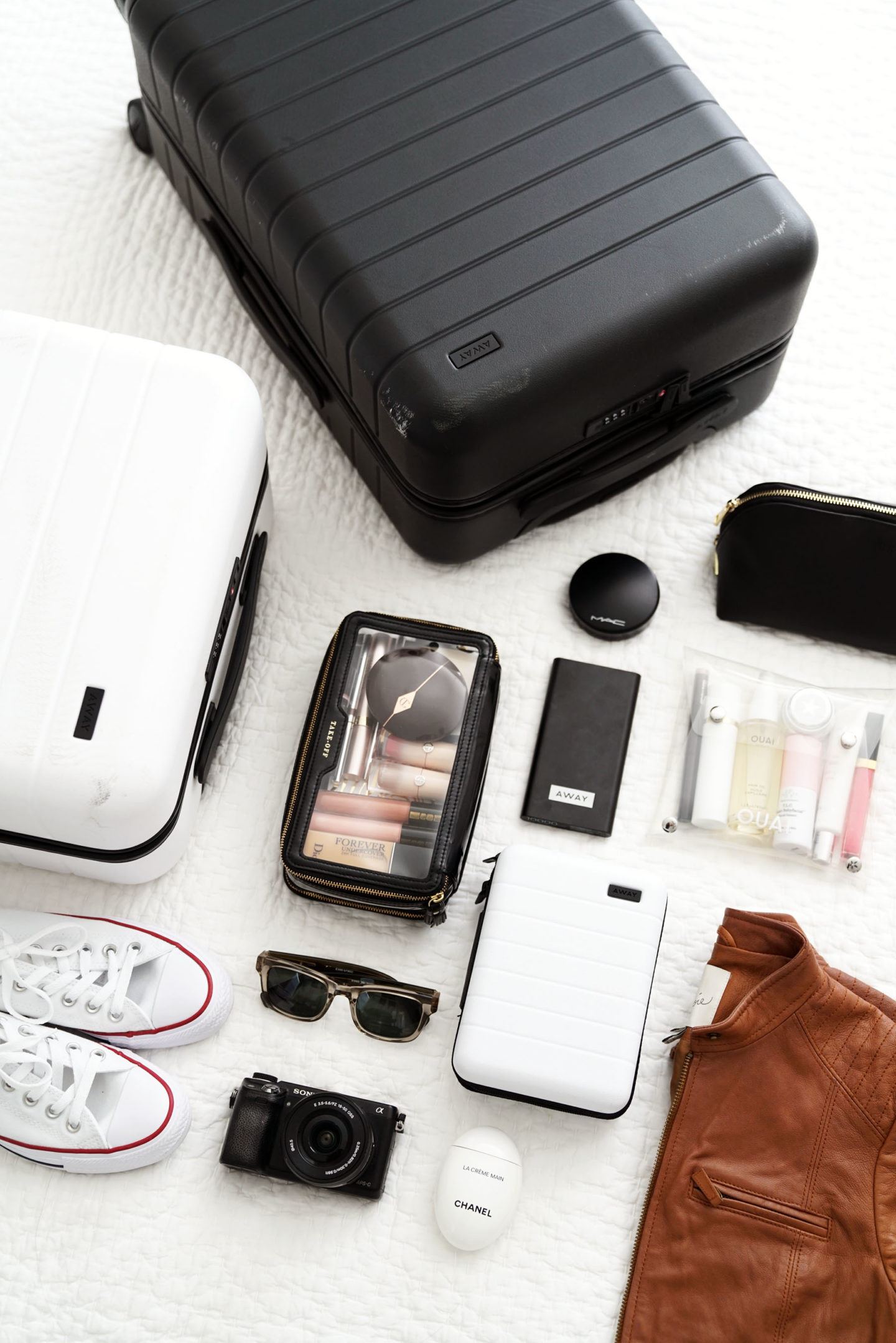 Away Bigger Carry-On emballage pour une semaine à New York | Le livre de beauté
