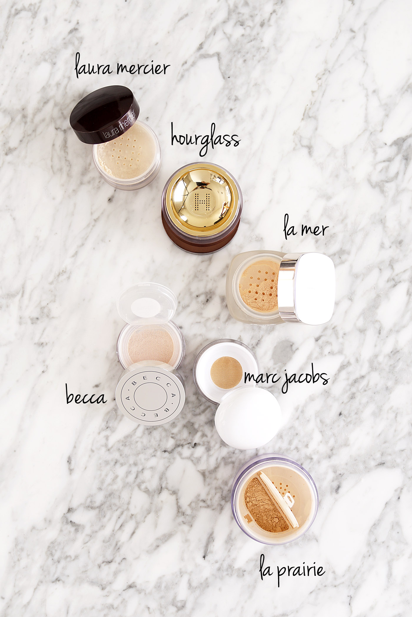 Les meilleures poudres en vrac de Laura Mercier, Hourglass, La Mer, Becca, Marc Jacobs et La Prairie
