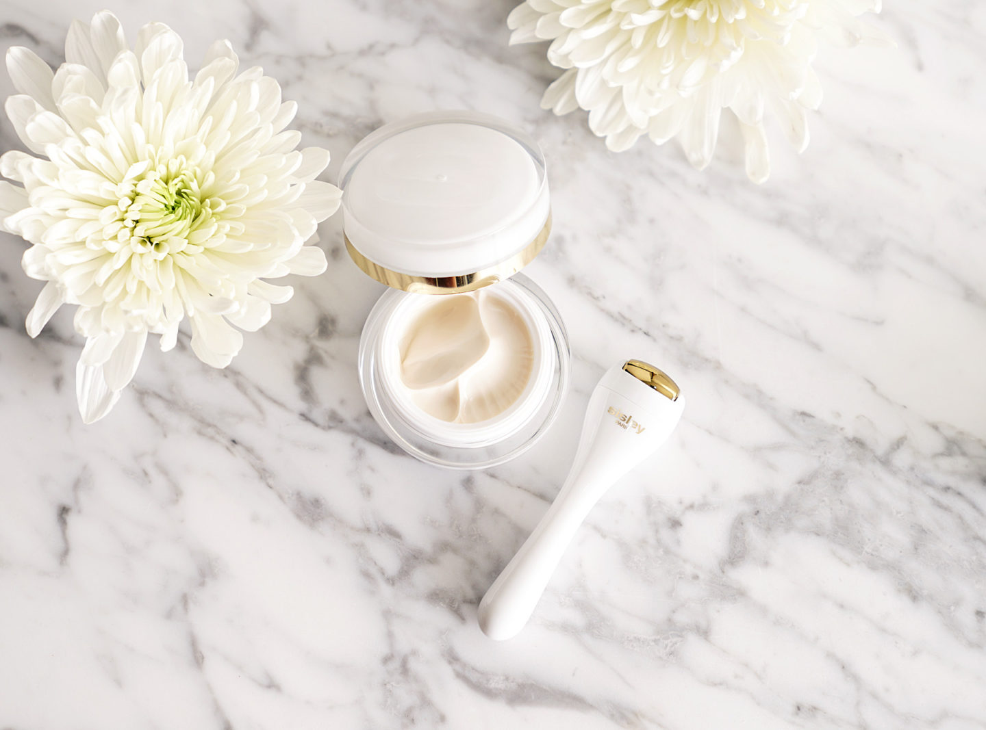 Sisleya L'Intégral Crème anti-âge contour des yeux et des lèvres