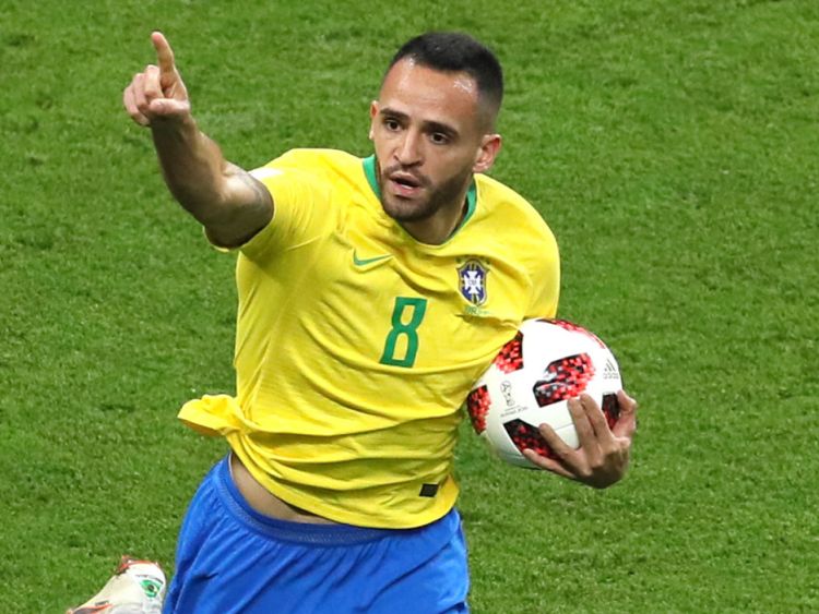 Renato Augusto en retire un pour le Brésil