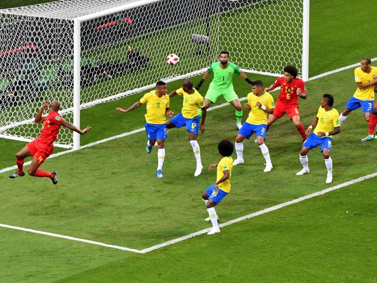 Fernandinho a marqué son propre but pour donner la tête à la Belgique