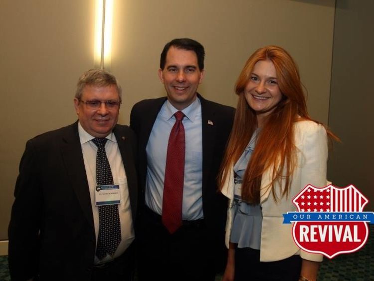 Butina avec un parti républicain plein d'espoir, Scott Walker