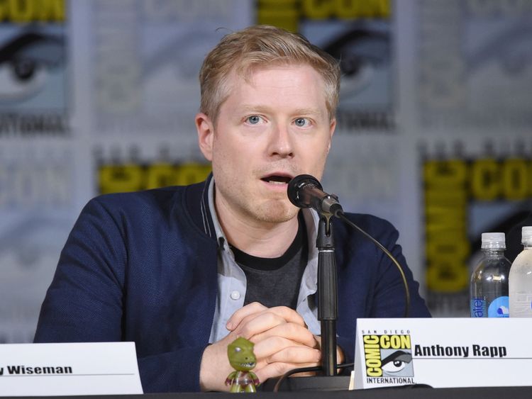 Anthony Rapp assiste à Star Trek: Discovery & # 39; panel lors du Comic-Con International 2017 au San Diego Convention Center le 22 juillet 2017