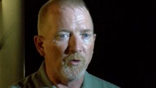 Stone County Sheriff Doug Rader fournit une mise à jour sur l'opération de sauvetage sur Table Rock Lake dans le Missouri, après un bateau de canard a coulé dans de mauvaises conditions "srcset =" https://e3.365dm.com/18/07/320x180/skynews-doug- rader-pierre-comté-sheriff_4366534.jpg? 20180720072322 320w, https://e3.365dm.com/18/07/640x380/skynews-doug-rader-stone-county-sheriff_4366534.jpg?20180720072322 640w, https: // e3.365dm.com/18/07/736x414/skynews-doug-rader-stone-county-sheriff_4366534.jpg?20180720072322 736w, https://e3.365dm.com/18/07/992x558/skynews-doug-rader -stone-county-sheriff_4366534.jpg? 20180720072322 992w, https://e3.365dm.com/18/07/1096x616/skynews-doug-rader-stone-county-sheriff_4366534.jpg?20180720072322 1096w, https: // e3 365 jours /. pierre-comté-sheriff_4366534.jpg? 20180720072322 1920w, https://e3.365dm.com/18/07/2048x1152/skynews-doug-rader-stone-county-she riff_4366534.jpg? 20180720072322 2048w "tailles =" (min-largeur: 900px) 992px, 100vw
