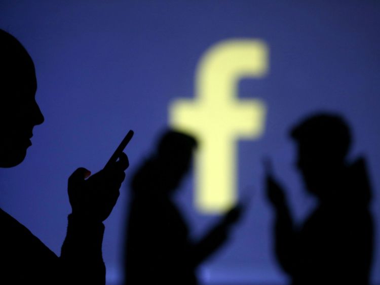 Le scraping de données est la collecte automatisée de données, souvent à partir du Web ouvert, en utilisant des scripts informatiques