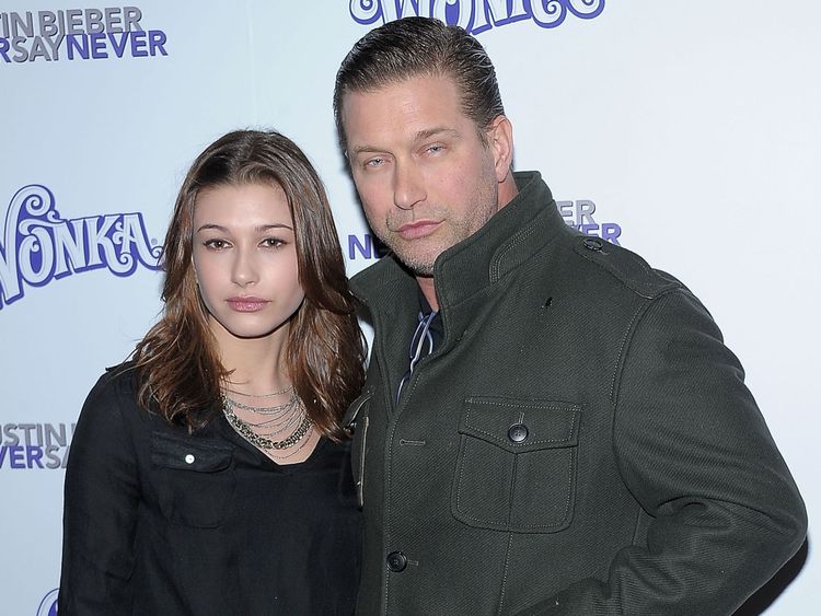 Hailey Baldwin et Stephen Baldwin ensemble en 2011
