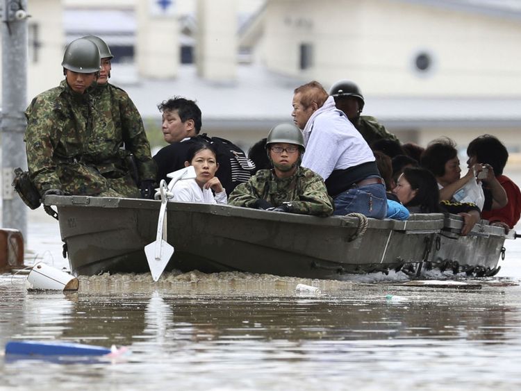 L'armée a été appelée pour aider à l'effort de sauvetage
