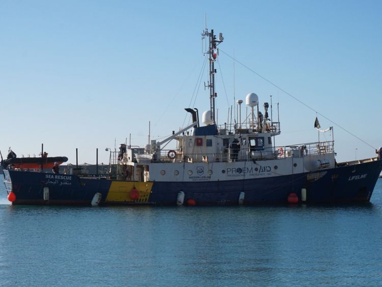 Le Lifeline transporte actuellement plus de 230 migrants. Pic: Mission Lifeline