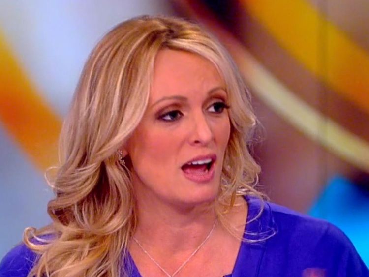 Stormy Daniels a publié un croquis de l'homme qu'elle prétend menacé en 2011