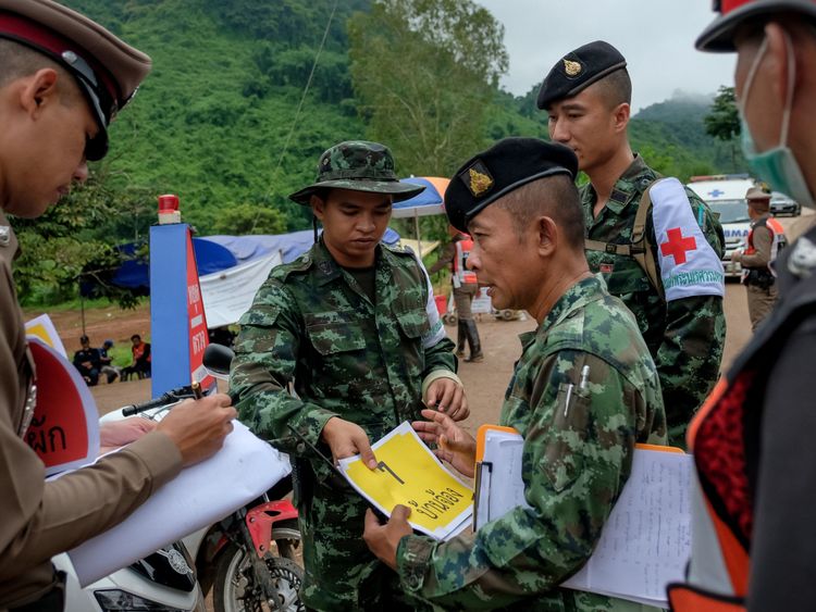 Chaque enfant devrait être accompagné de deux plongeurs