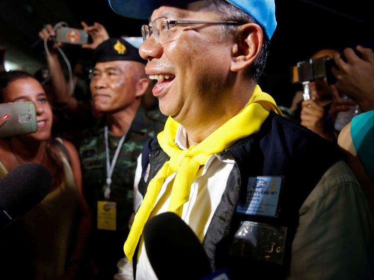 Le gouverneur par intérim de Chiang Rai, Narongsak Osatanakorn, a dirigé l'opération