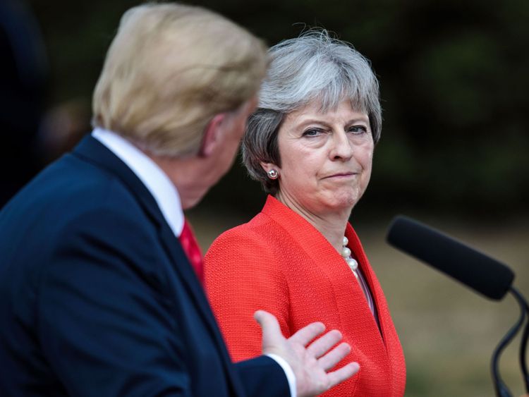 Theresa May ne serait pas le premier leader conservateur défait par l'Europe