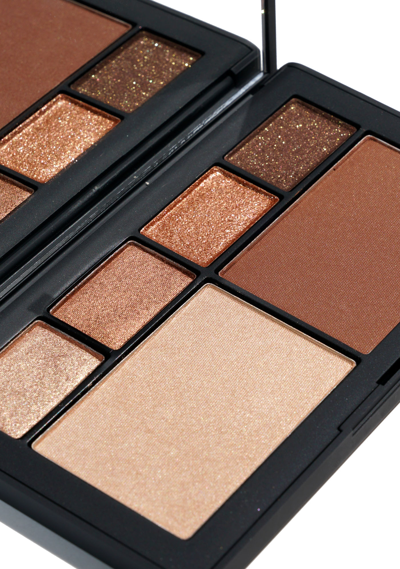 NARS Atomic Blonde Eye + Revue de la joue | Le livre de beauté
