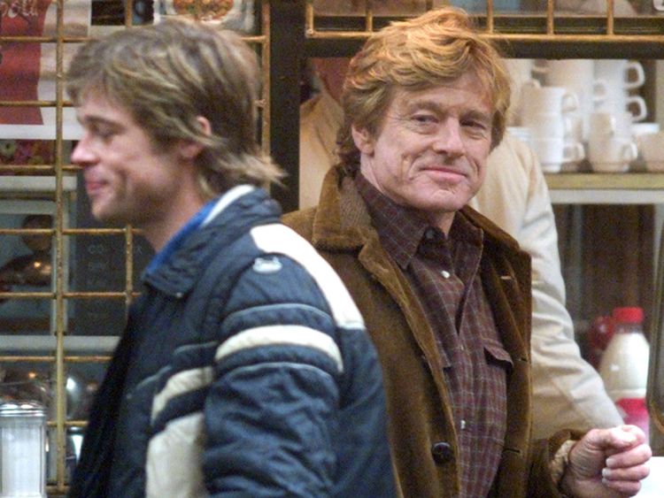 Redford et l'acteur Brad Pitt tournent le film Spy Game en 2001
