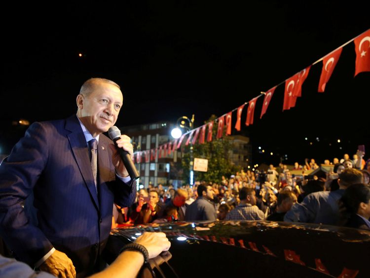 Le président Erdogan a fait ses commentaires tout en s'adressant aux partisans de Rize